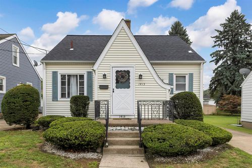 1415 Cold Spring Dr, Erie, PA, 16508-1419 | Card Image