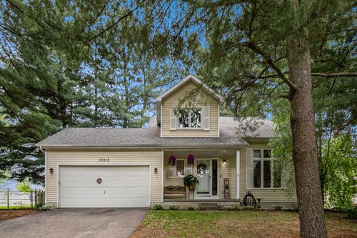 10210 Mizzen Ln, Pleasant Lake, MI, 49272-9778 | Card Image