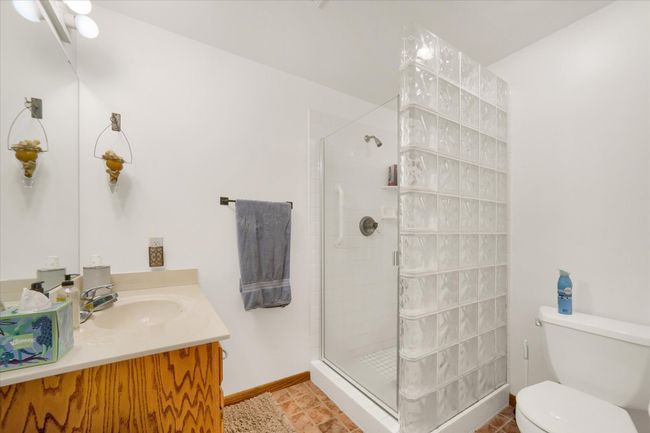 Bright 3/4 Bath | Image 21