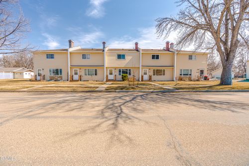 1421 Eastwood St, Bismarck, ND, 58504-6227 | Card Image