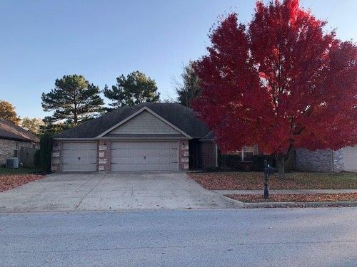 1704 W Kelley Dr, Rogers, AR, 72756-2234 | Card Image