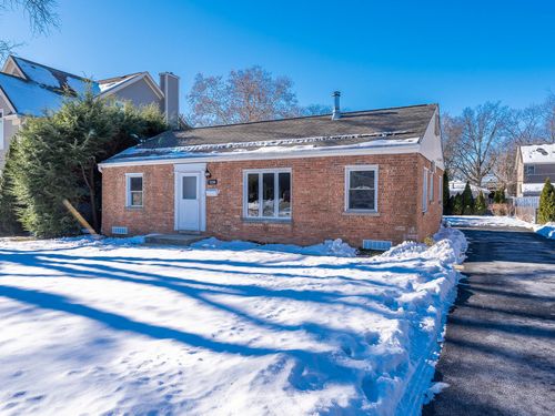 1110 S Gables Blvd, Wheaton, IL, 60189-6223 | Card Image