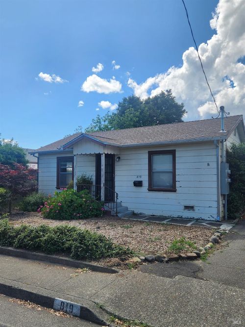 821 Center St, Healdsburg, CA, 95448-3606 | Card Image