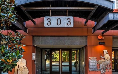 304-303 23rd Ave S, Seattle, WA, 98144-2378 | Card Image