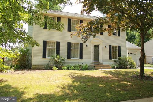 18717 Flower Hill Way, GAITHERSBURG, MD, 20879-1535 | Card Image