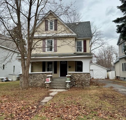 8 Lozier Pl, Plattsburgh, NY, 12901-1613 | Card Image