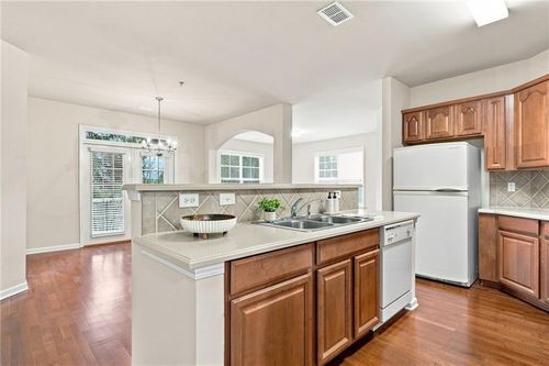 2101-1975 Nocturne Dr, Alpharetta, GA, 30009-7619 | Card Image