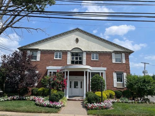 1001-206 Main St, Millburn, NJ, 07041-1158 | Card Image
