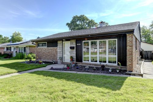 17927 Wildwood Ave, Lansing, IL, 60438-2219 | Card Image