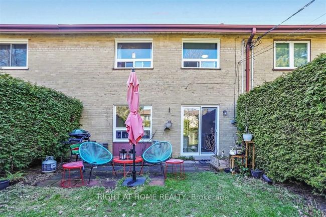 6 Broadpath Rd, Condo with 4 bedrooms, 2 bathrooms and 1 parking in North York ON | Image 28
