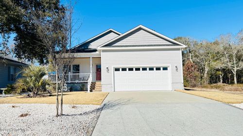 304 E Oak Island Dr, Oak Island, NC, 28465-6729 | Card Image