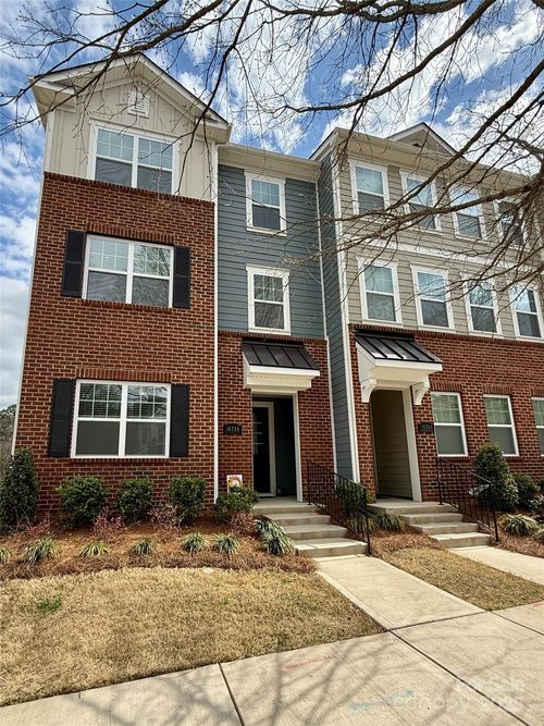 16764 Summers Walk Blvd, Davidson, NC, 28036-9121 | Card Image