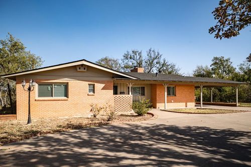 1305 Pennsylvania Ave, Big Spring, TX, 79720-4248 | Card Image