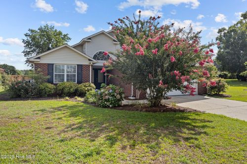 100 Iverson Ln, New Bern, NC, 28562-8626 | Card Image