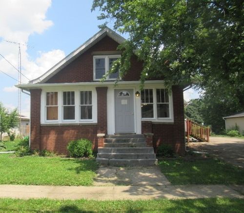 202 E Park St, Harvard, IL, 60033-2937 | Card Image