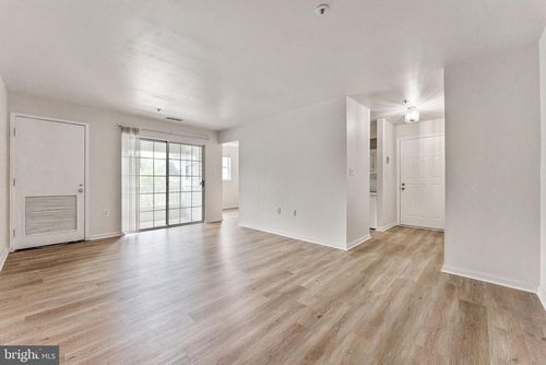 apt-h-8511 Falls Run Rd, ELLICOTT CITY, MD, 21043-7375 | Card Image