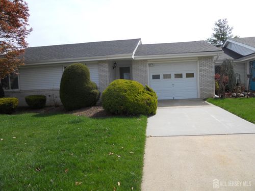 487-A Grandin Rd, Monroe, NJ, 08831-7243 | Card Image