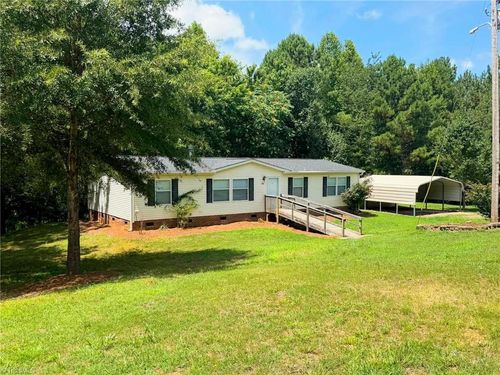 1042 Wells Creek Rd, Madison, NC, 27025-6975 | Card Image