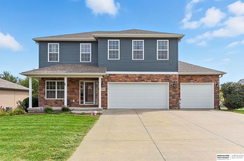 10505 N 152nd Avenue Cir, Bennington, NE, 68007-5578 | Card Image