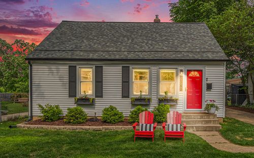 1148 Lakeside Dr Se, East Grand Rapids, MI, 49506-3543 | Card Image