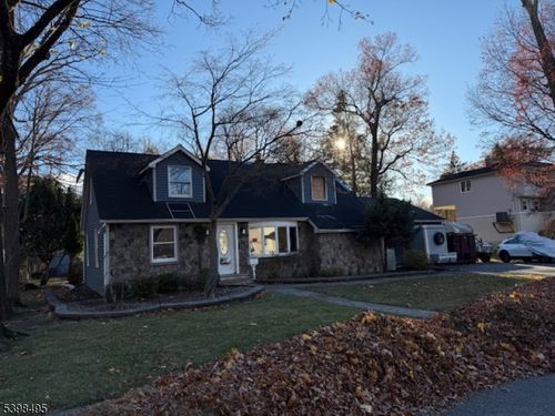 43 Madison St, Pequannock, NJ, 07440-1403 | Card Image