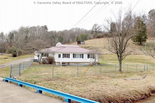 420 Blake Rd, Nitro, WV, 25143-1919 | Card Image