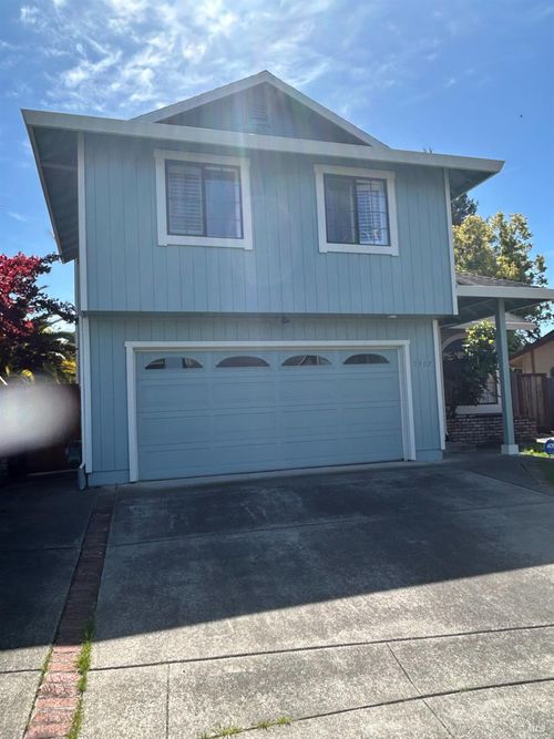 1407 Muir Pl, Rohnert Park, CA, 94928-8105 | Card Image