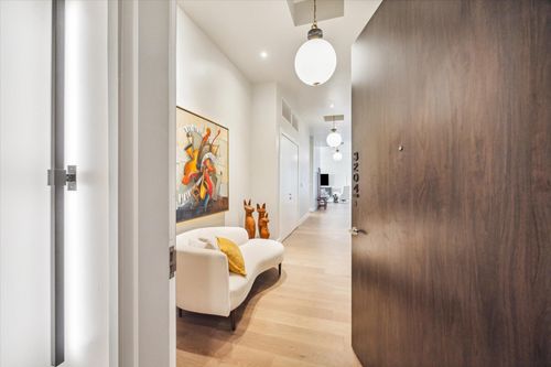 3204-1711 Allen Pkwy, Houston, TX, 77019-2011 | Card Image