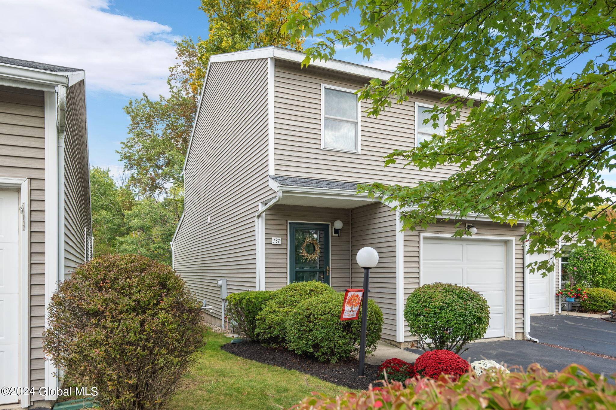 Harvard Rd, Watervliet, NY 12189