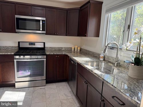 3 Cambridge Dr, Ewing, NJ, 08628-2227 | Card Image