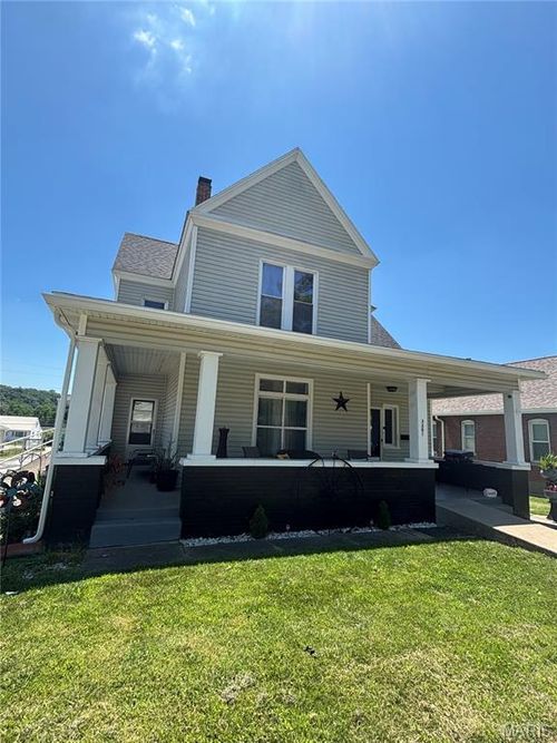 3301 Saint Charles St, Hannibal, MO, 63401-5645 | Card Image