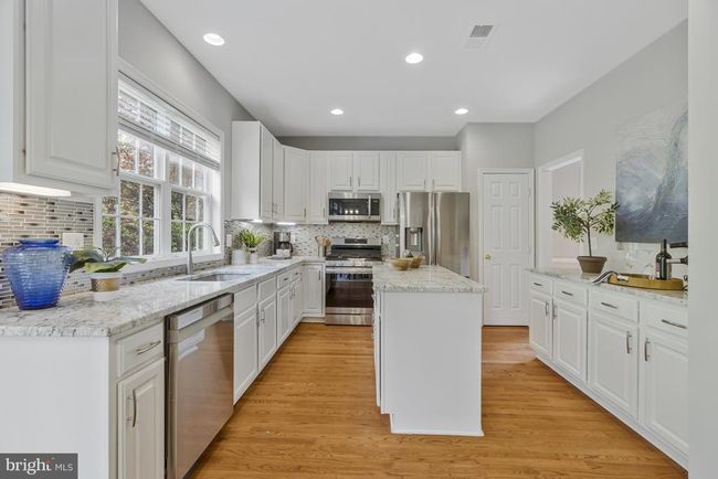 1003 Stanton Park Ct, House other with 5 bedrooms, 4 bathrooms and null parking in Herndon VA | Image 9