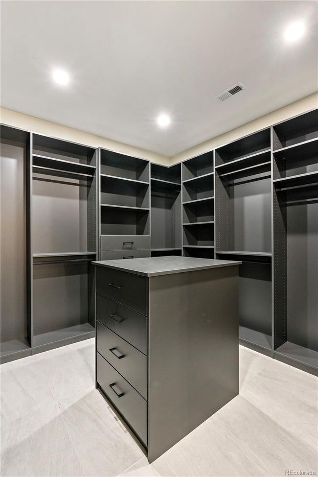 1238 S Saint Paul St, House other with 4 bedrooms, 6 bathrooms and 3 parking in Denver CO | Image 30