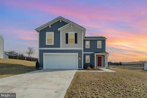 10 American Ave, CARLISLE, PA, 17013-9909 | Card Image