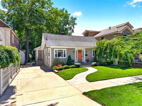 146-24 Bayside Avenue, New York, NY, 11354 | Card Image
