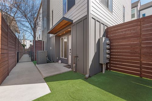 204-1505 N Garrett Ave, Dallas, TX, 75206-8798 | Card Image