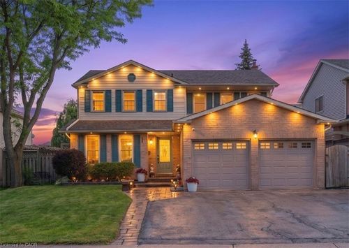 3048 Tours Rd, Mississauga, ON, L5N3J1 | Card Image