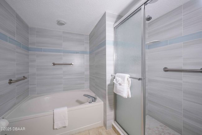 602 - 1183 Ocean Shore Blvd, Condo with 2 bedrooms, 2 bathrooms and null parking in ORMOND BEACH FL | Image 13