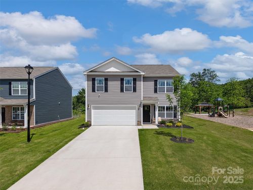 8 Madelyn Dr, Clyde, NC, 28721-0726 | Card Image