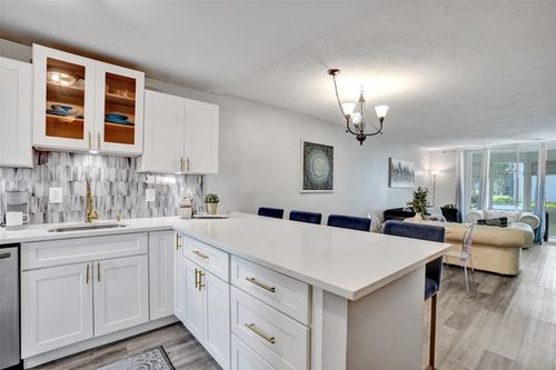 apt-117-400 Se 10th St, Deerfield Beach, FL, 33441-5561 | Card Image