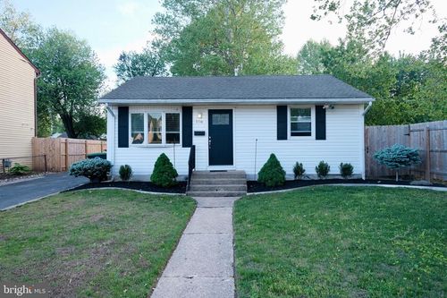 116 Wade Ave, Lindenwold, NJ, 08021-3427 | Card Image