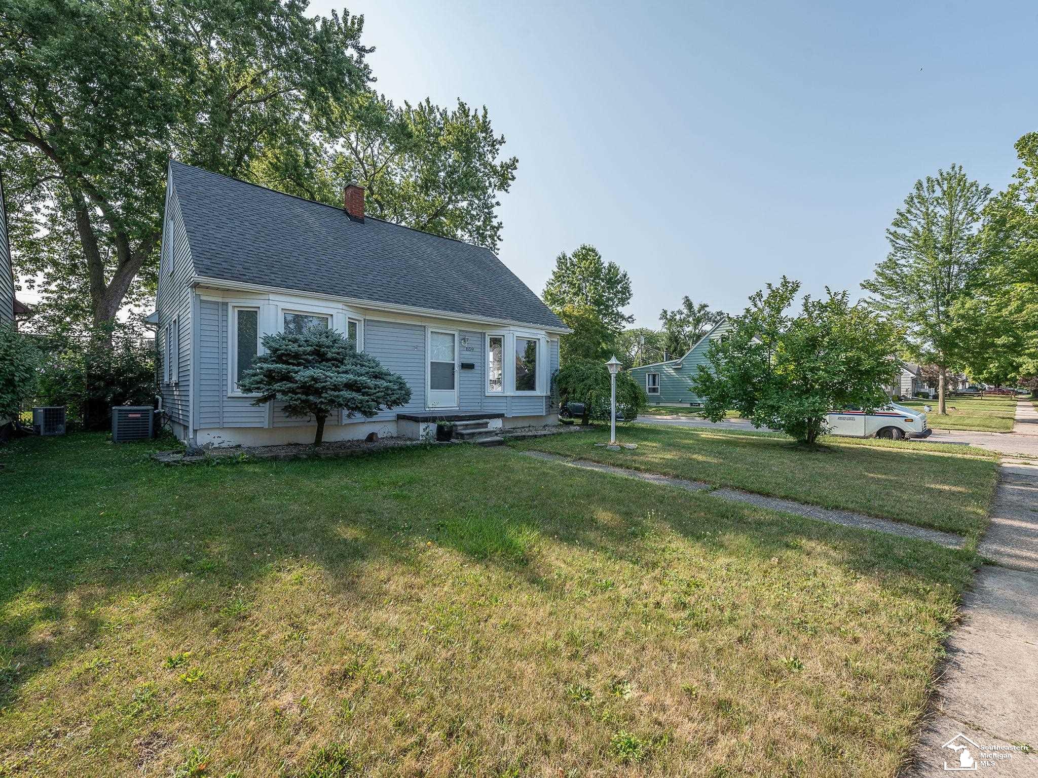 Winston Dr, Monroe, MI 48161