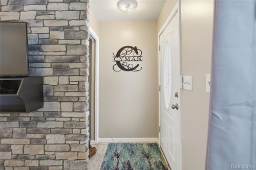 6522 Riverdale Road, Hamburg Township, MI, 48189 | Card Image