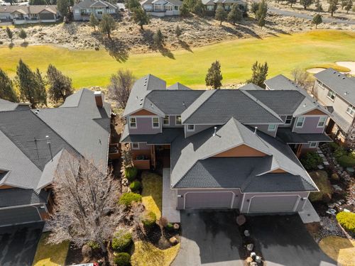 8524 Forest Ridge Loop, Redmond, OR, 97756-7361 | Card Image