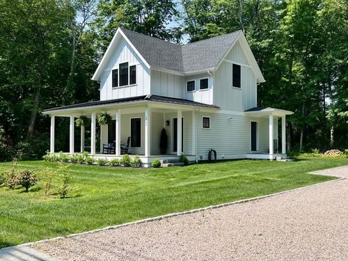 1748 South Rd, Kingston, RI, 02881-1722 | Card Image