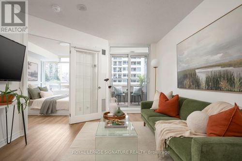 306-2 Rean Drive, Toronto (Bayview Village), ON, M2K3B8 | Card Image