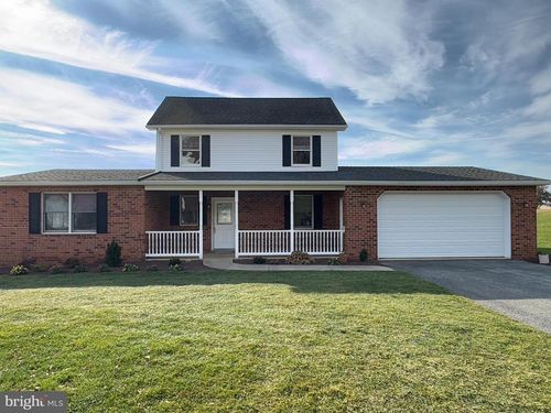 3692 Tunnel Hill Rd, SEVEN VALLEYS, PA, 17360-8590 | Card Image