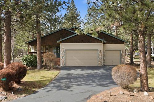 2903 Nw Fairway Heights Dr, Bend, OR, 97703-8334 | Card Image