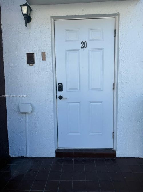 apt-20-401 Sw 109th Ave, Miami, FL, 33174-1374 | Card Image