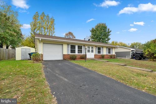 314 E Staunton Ave, STERLING, VA, 20164-4313 | Card Image